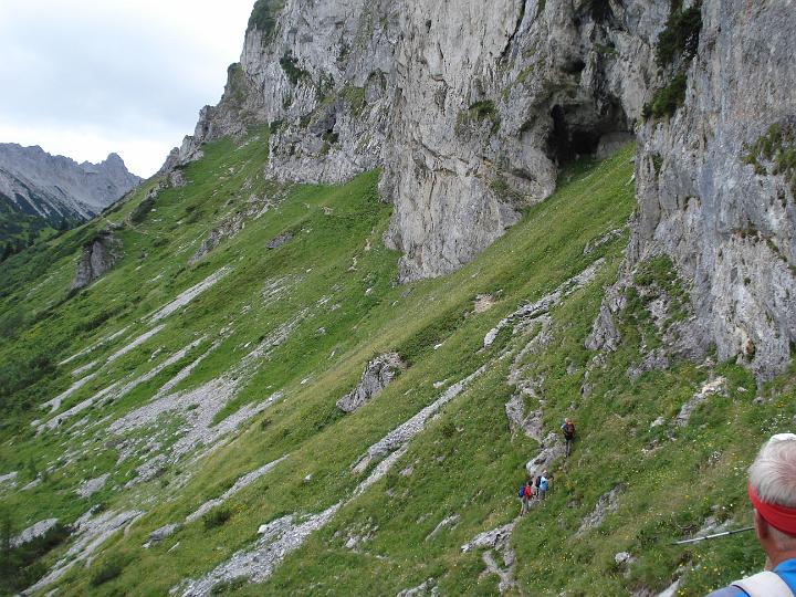 42 unterwegs zur Frauenmauerhoehle.JPG